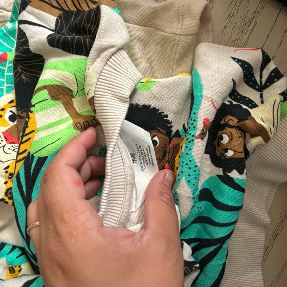 boys disney cruise set size 6/7 like NEW - Picture 2 of 3